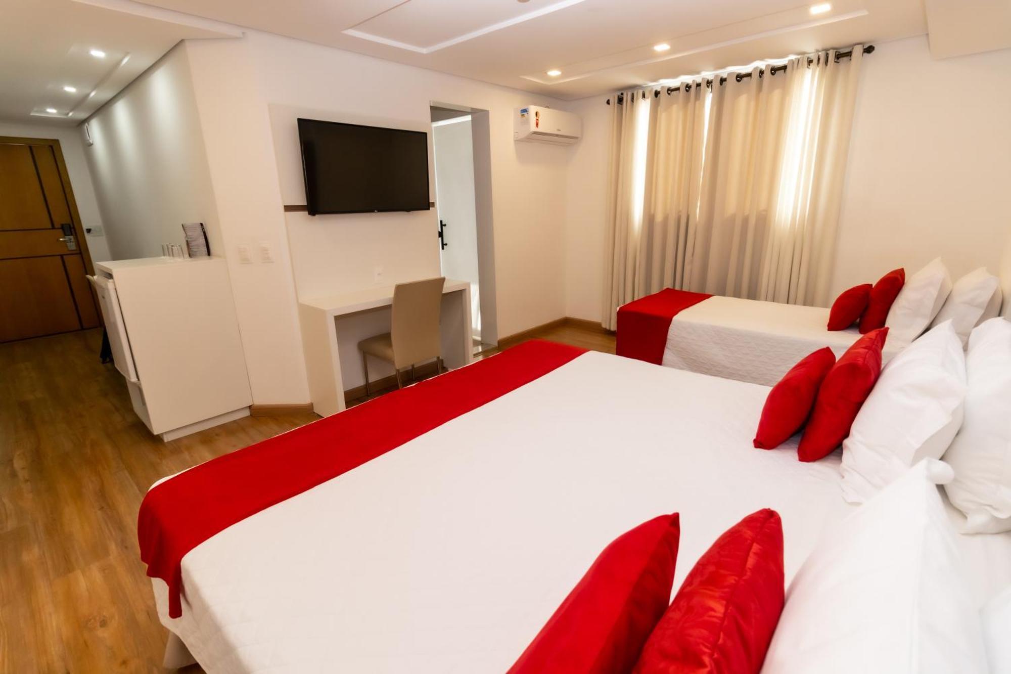 Granlago Hotel โปว์โซ อเลเกร ภายนอก รูปภาพ